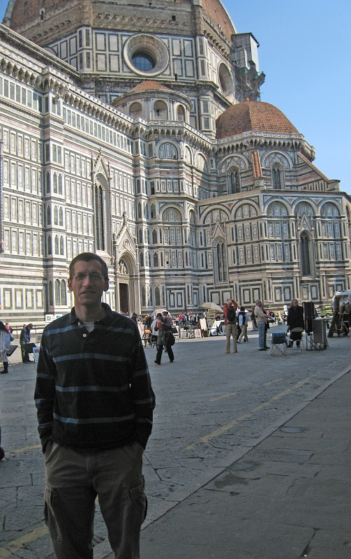 IMG_2070.JPG - Dan in front of the Duomo, the gratuitously giant domed cathedral at the center of Florence.